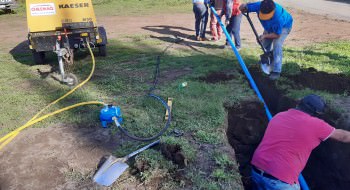 Sin romper pavimentos se instalan arranques domiciliarios, para agua potable